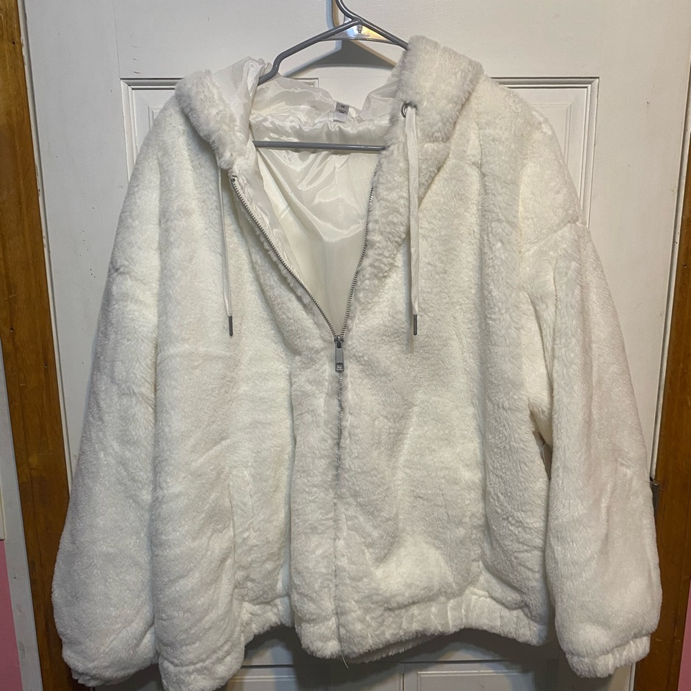 Cozy White Faux Fur Jacket
